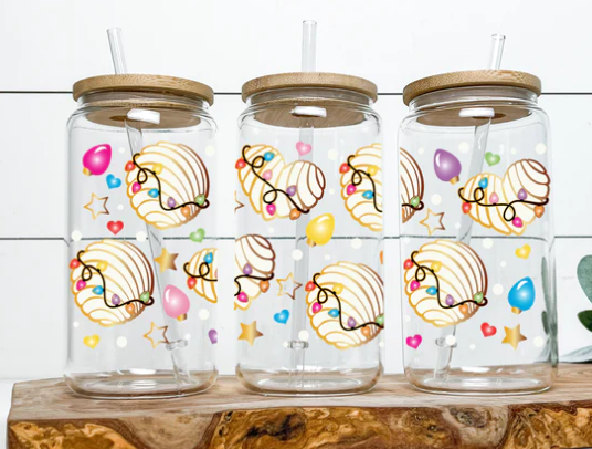 Conchas & Christmas lights Glass Cup 16oz