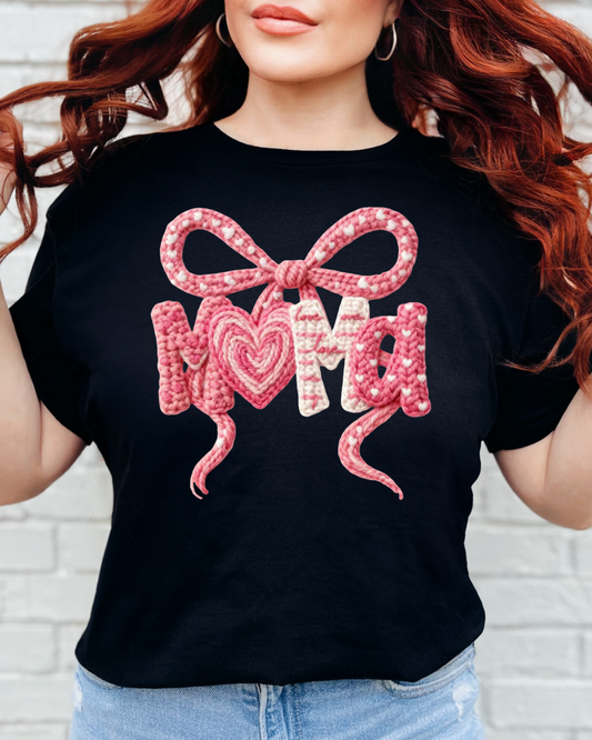 Mama pink bow (faux embroidery design) T-Shirt